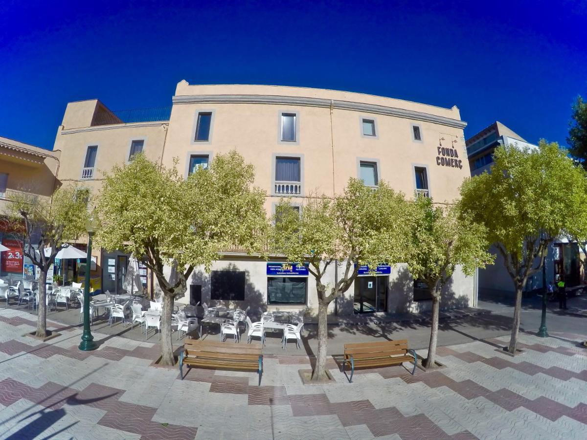 Fonda Comerc Estudio Doble Torroella De Montgri Exterior photo